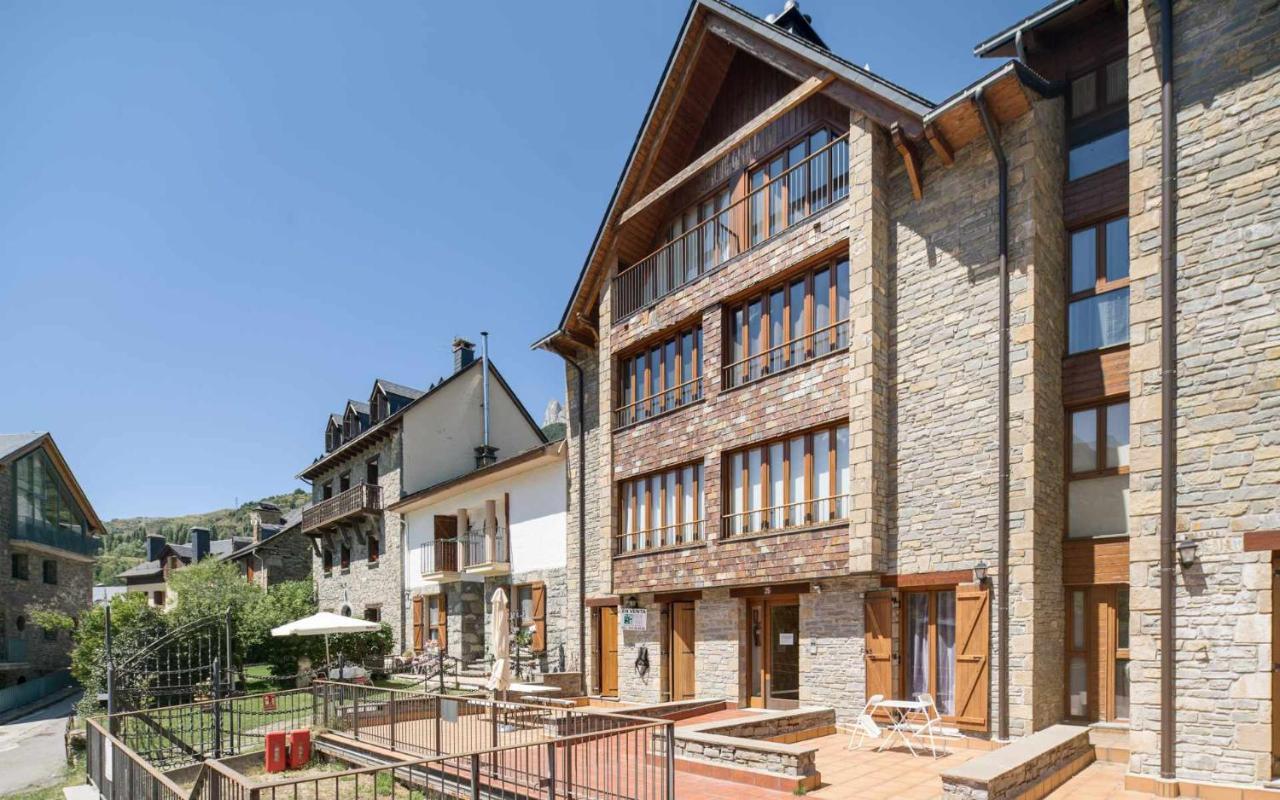 El Balcon Familiar Del Pacino Apartamento Sallent de Gállego Exterior foto